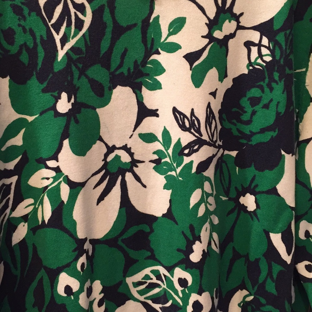 ➕Alfred Dunner Embellished Neckline Floral Top - Picture 4 of 4